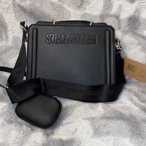 Steve Madden Black Belvelyn bag. Brand new with tags.